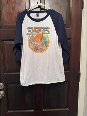 Tultex Eagles Tour 2020 3/4 Raglan Sleeve T-Shirt Size Large